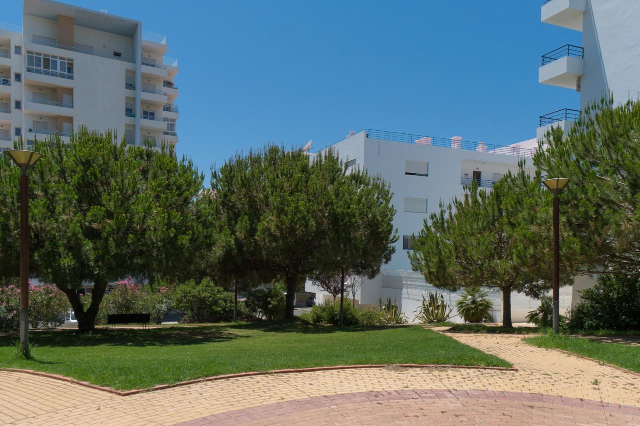 Colina Ferias- Garagem & Wifi Apartman Quarteira Kültér fotó